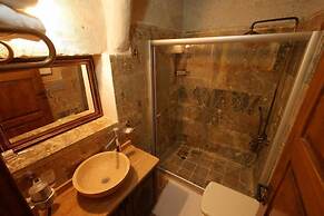 Avanos Suites