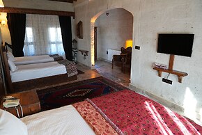 Avanos Suites