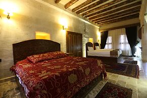 Avanos Suites
