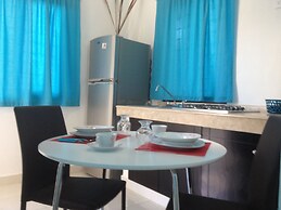 Ca' del Sol Condo Hotel