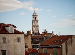 Marmontova Luxury Rooms