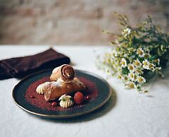 Aria Hotel Budapest by Library Hotel Collection