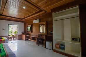 Khum Laanta Resort
