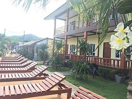 Khum Laanta Resort