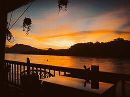 Ock Pop Tok Mekong Villa