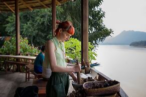 Ock Pop Tok Mekong Villa