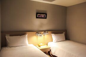 Mellow Fields Hotel