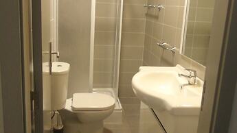 Be Coimbra Hostels