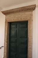 Be Coimbra Hostels