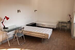 Be Coimbra Hostels