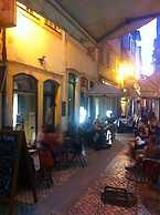 Be Coimbra Hostels