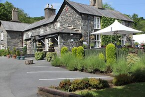 Aberdunant Hall