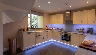 Aberdunant Hall