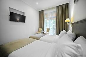 Imperial Palace Hotel