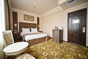Imperial Palace Hotel