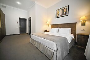 Imperial Palace Hotel