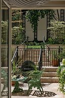 Saint James Paris - Relais & Chateaux