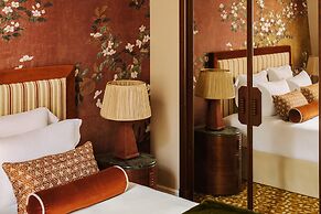 Saint James Paris - Relais & Chateaux