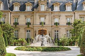 Saint James Paris - Relais & Chateaux