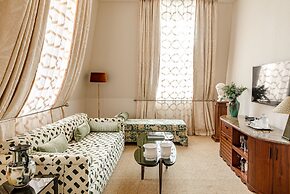 Saint James Paris - Relais & Chateaux