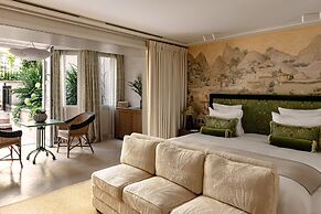 Saint James Paris - Relais & Chateaux