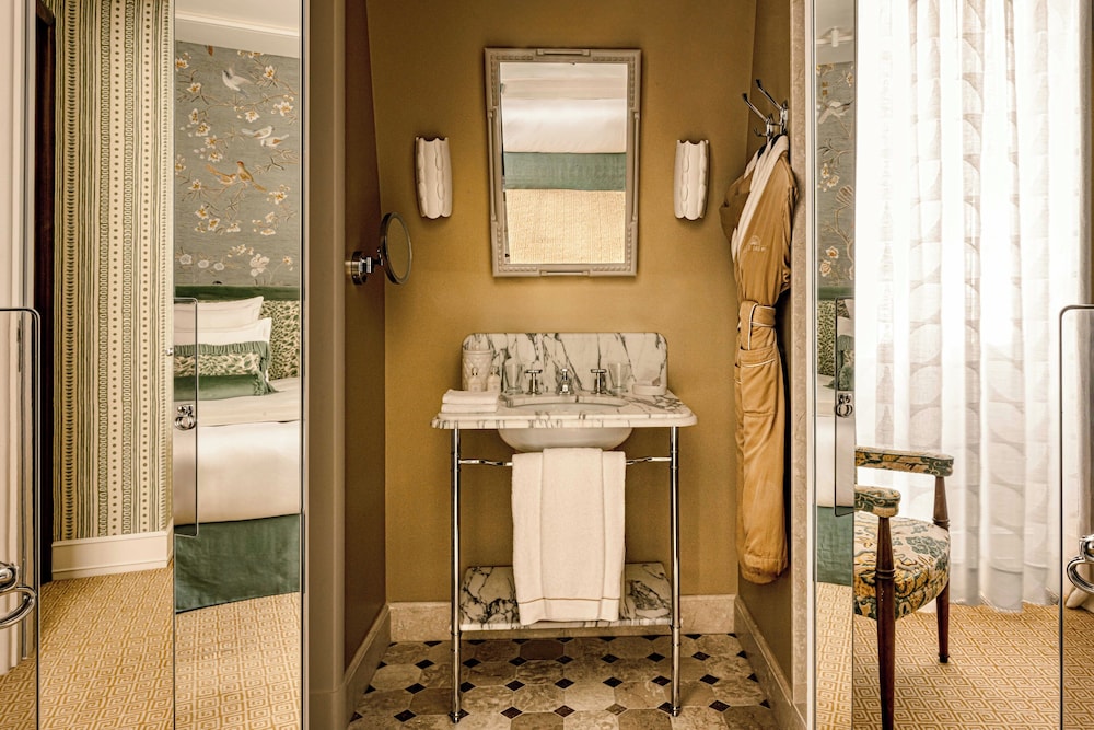 Saint James Paris - Relais & Chateaux