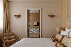 Saint James Paris - Relais & Chateaux