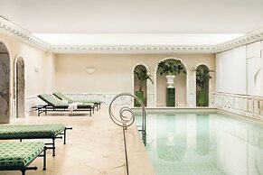 Saint James Paris - Relais & Chateaux