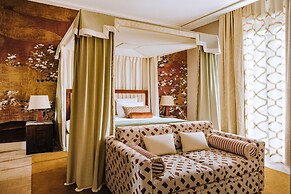 Saint James Paris - Relais & Chateaux