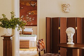 Saint James Paris - Relais & Chateaux