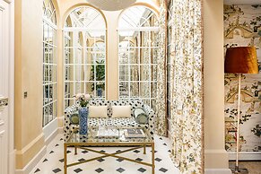 Saint James Paris - Relais & Chateaux