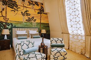 Saint James Paris - Relais & Chateaux