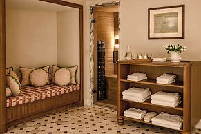 Saint James Paris - Relais & Chateaux