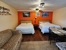 Sun Parlor Motel