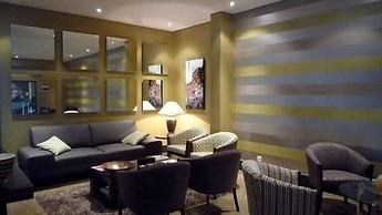 Hotel 2001