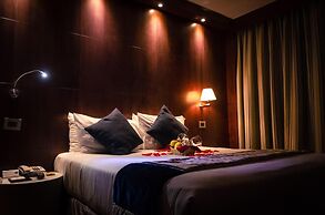 Hotel 2001