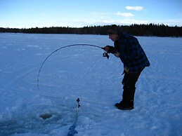 Williston Lake Resort