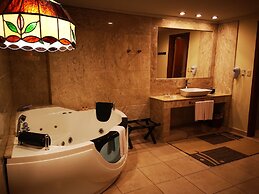 Convair Hotel