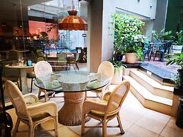 Convair Hotel