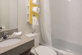 Motel 6 Fort St. John, BC