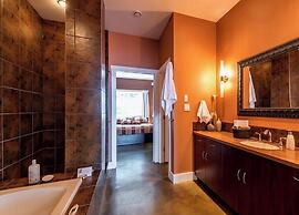 Crooked Tree Guest Suites