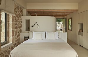 F ZEEN KEFALONIA - Adults Only