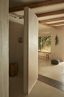 F ZEEN KEFALONIA - Adults Only
