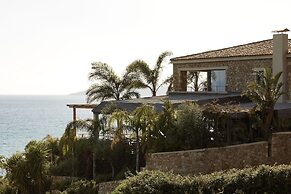 F ZEEN KEFALONIA - Adults Only