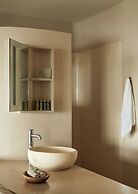 F ZEEN KEFALONIA - Adults Only