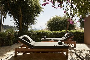 F ZEEN KEFALONIA - Adults Only