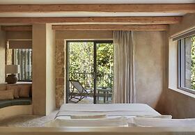 F ZEEN KEFALONIA - Adults Only