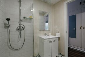 The Boutike Guesthouse - Hostel