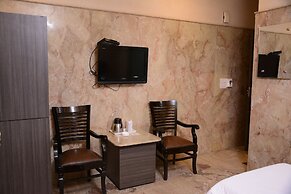 Hotel Maan K