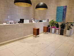 Pine Grove Hotel